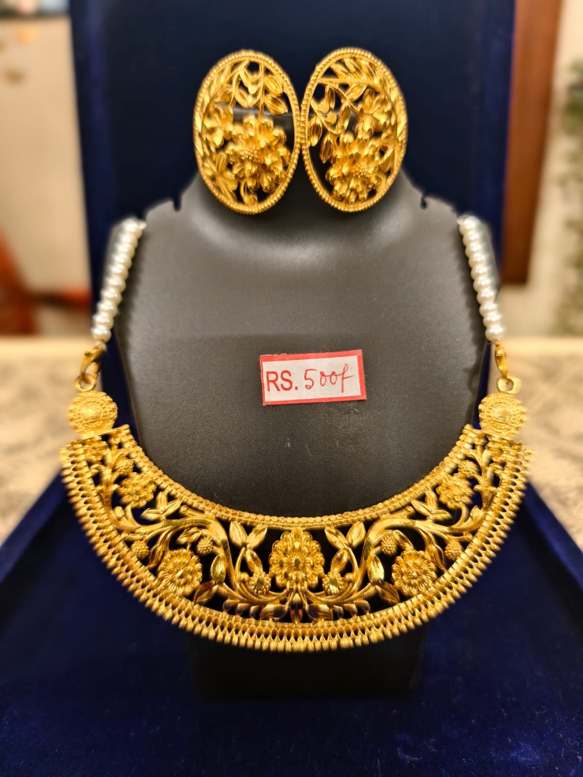 Neckless Set