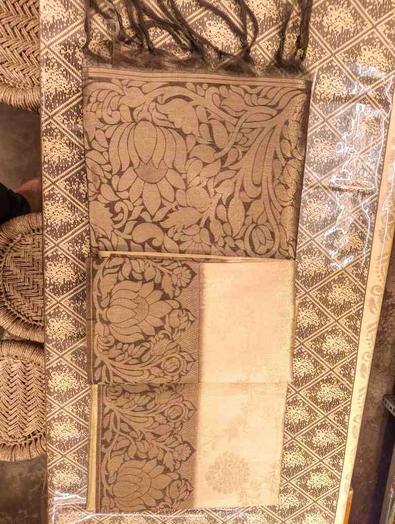 Semi Tussar Benarasi